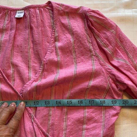 Old Navy Blouse pink with stripes - Picture 10 of 12